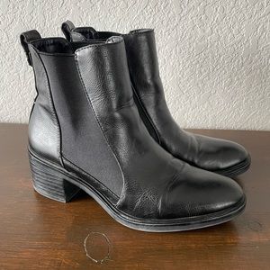 Zara Black Leather Boots size 36 / 6